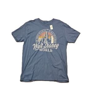 Walt Disney World Tee – XL – NWT – Park Exclusive – Castle Graphic